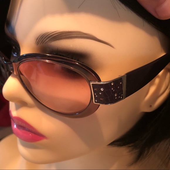 LOWEST!!! • Daniel Swarovski Rx Crystal Rhinestone Sunglasses - Picture 3 of 8